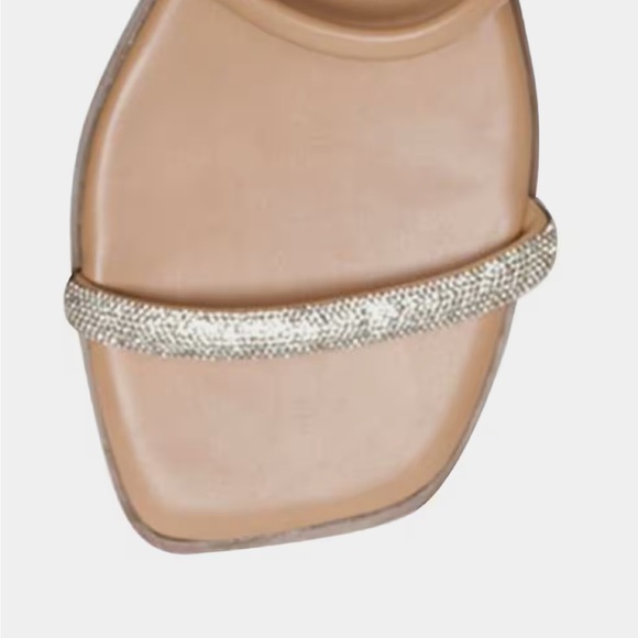 ⭐️ Milan Embellished Sandal Flats ✨ - Picture 10 of 12